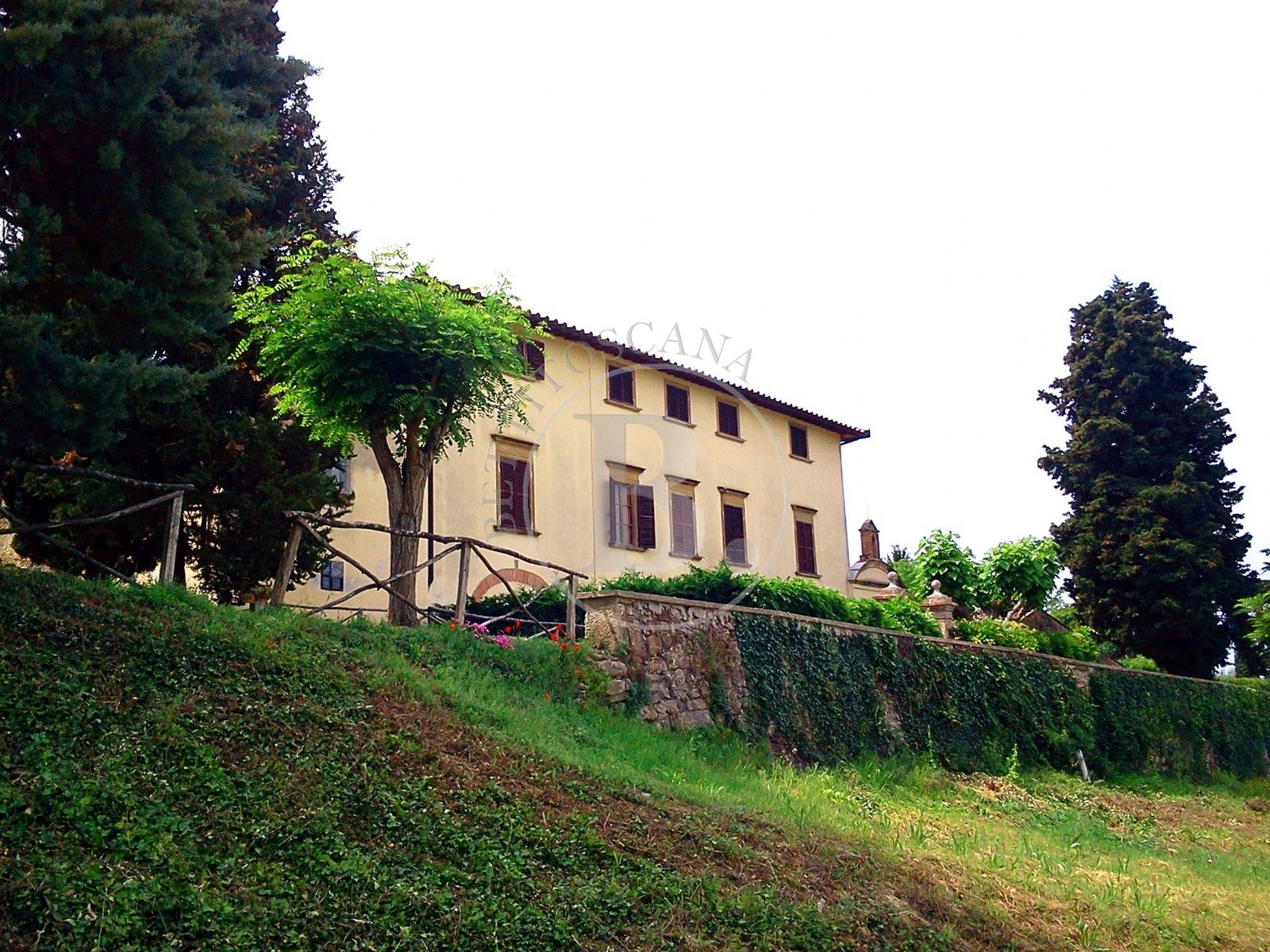 FARM - Castellina in Chianti (Si)